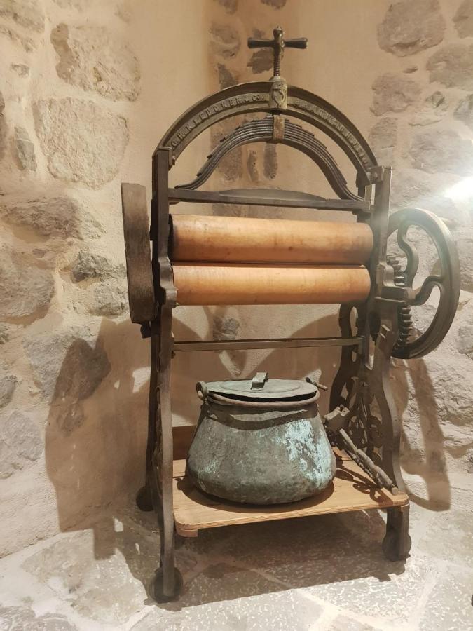 Vila Djuro Mikijelj Donji Stoliv Εξωτερικό φωτογραφία